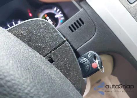 2010 Mercury Milan from USA, damaged, VIN 3MEHM0HA8AR663126